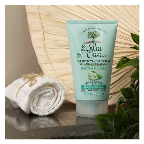 Le Petit Olivier - Gel de Limpeza Esfoliante - Aloe Vera e Chá Verde 150ml
