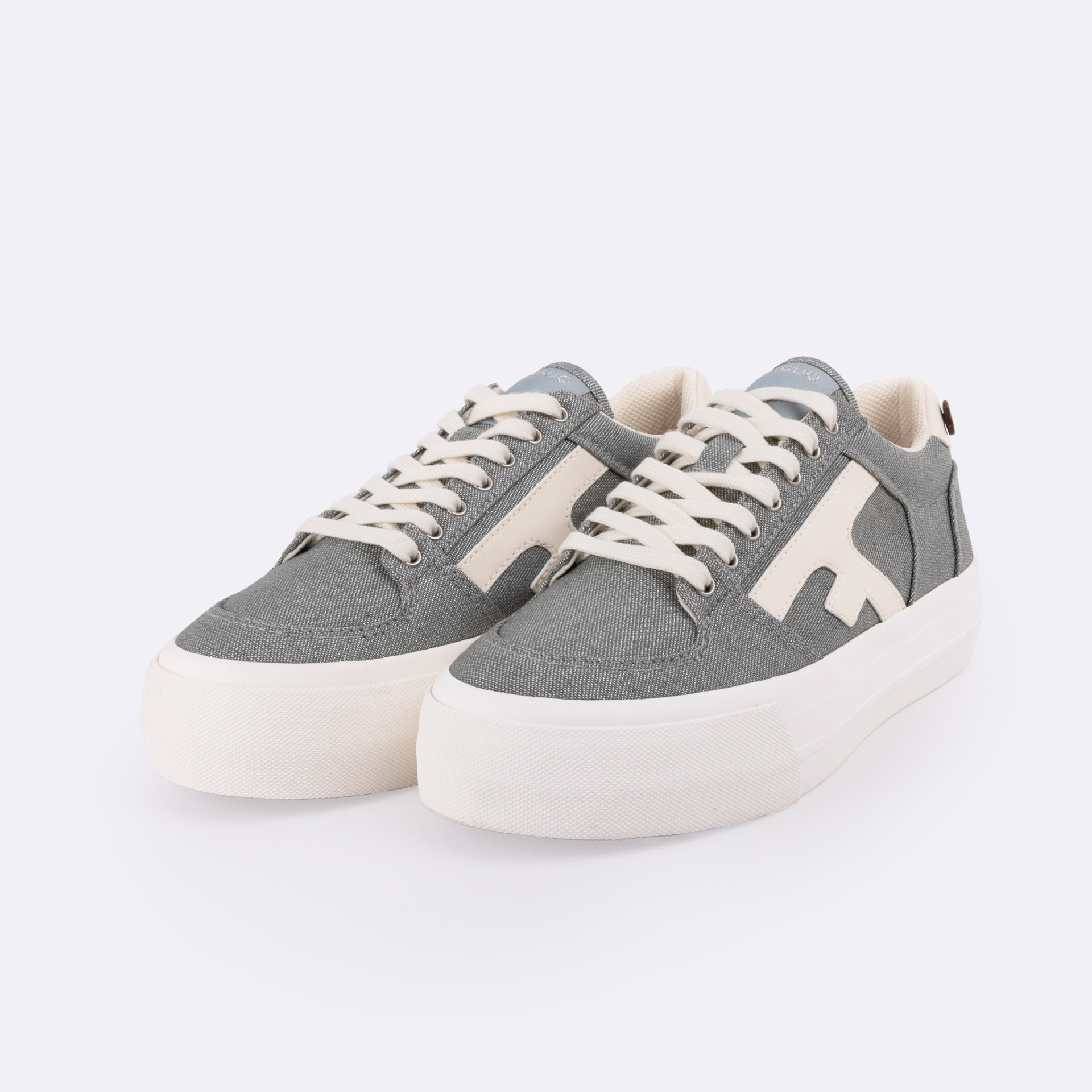 Tennis argentées vegan coton et polyester recyclé - modèle walnut platform