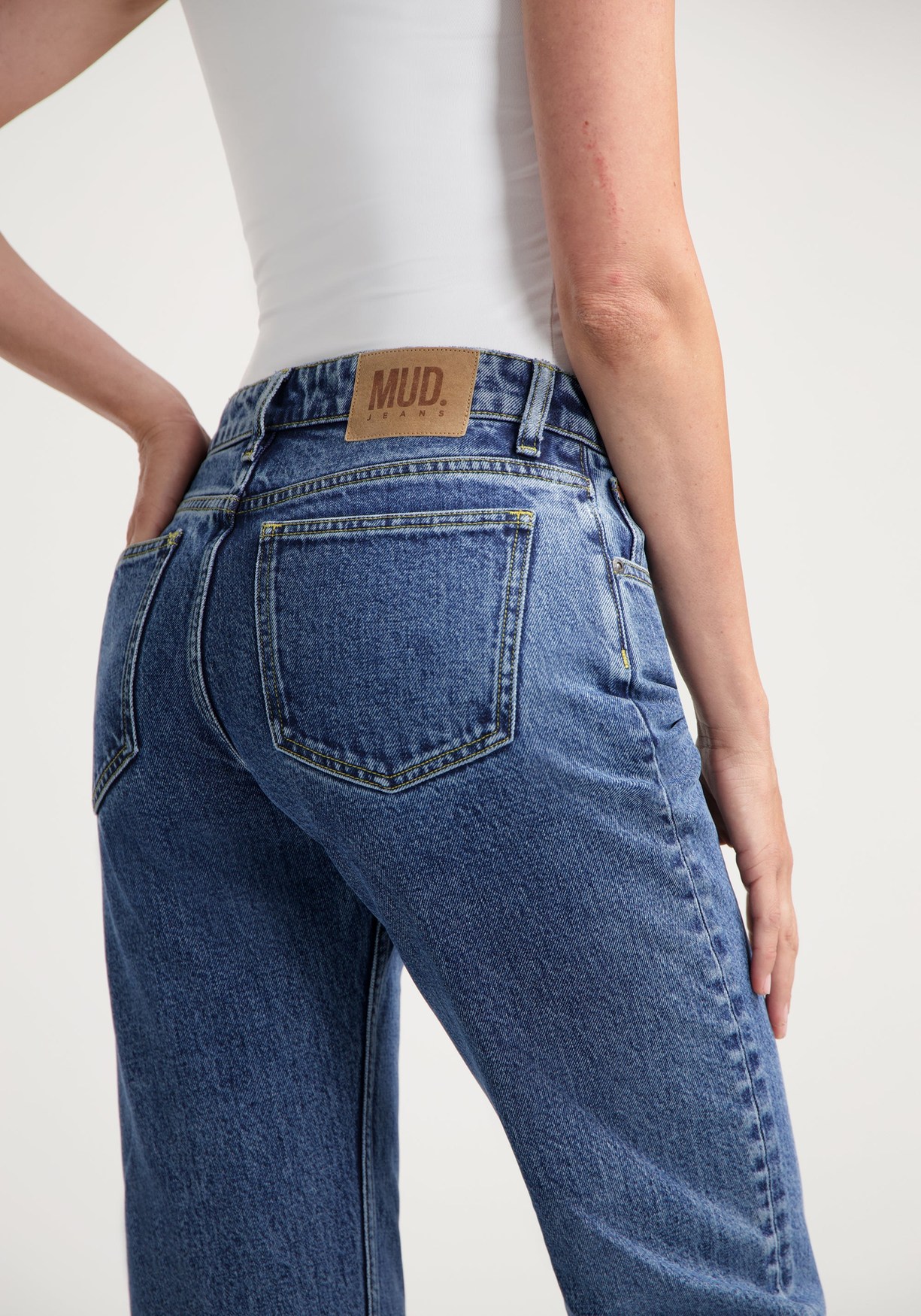 Mud Jeans Damenjeans Carry Mid Straight Stone Vintage