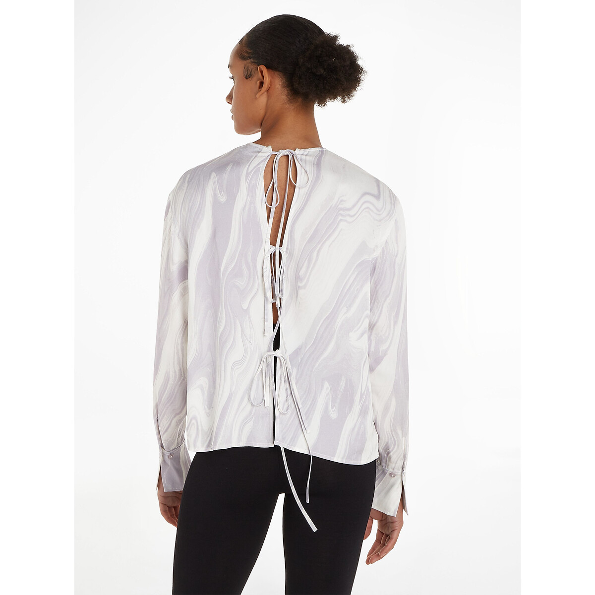 CALVIN KLEIN<br>Camisa de gola redonda com mangas compridas