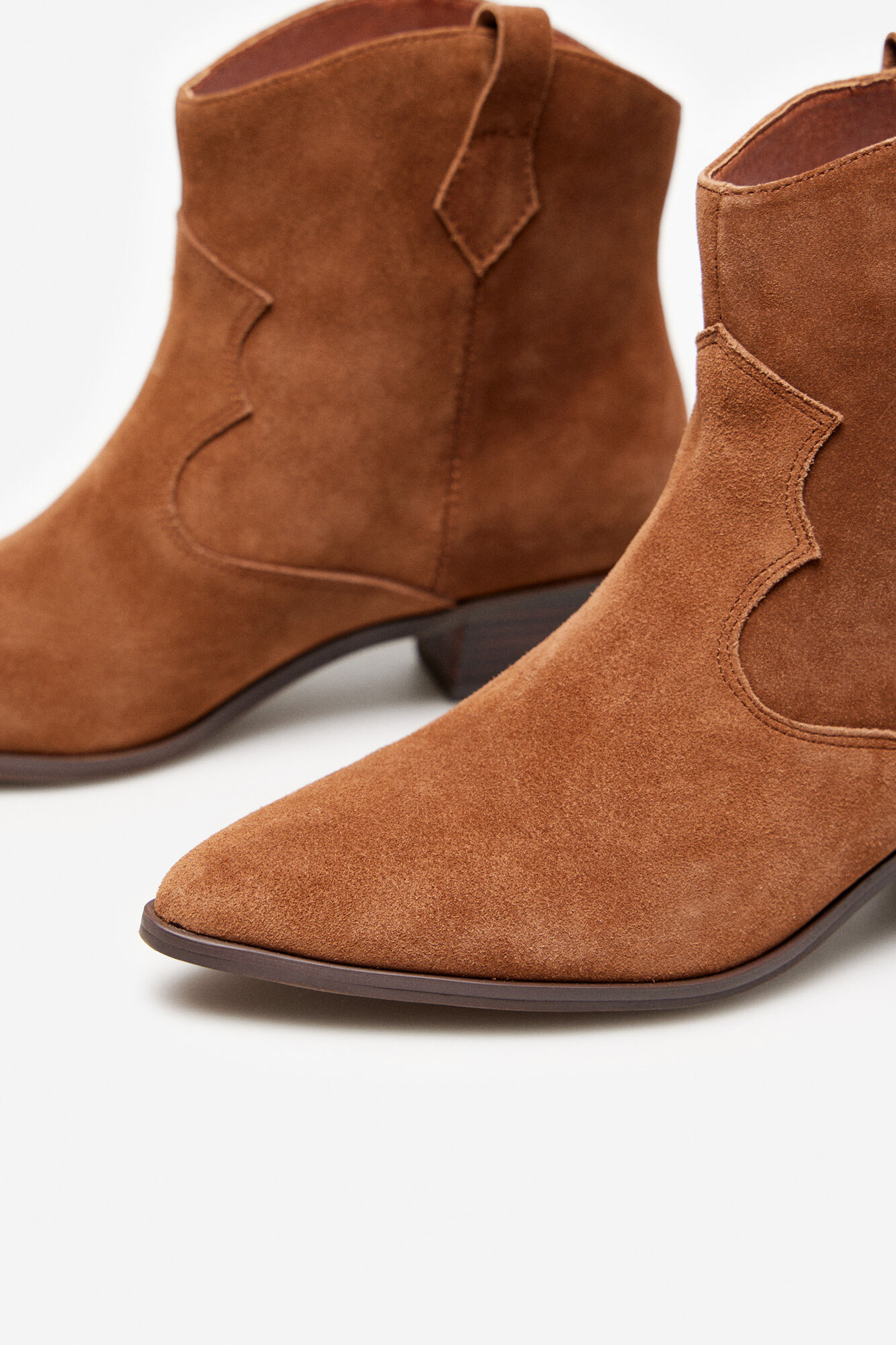 bota de cowboy de camurça