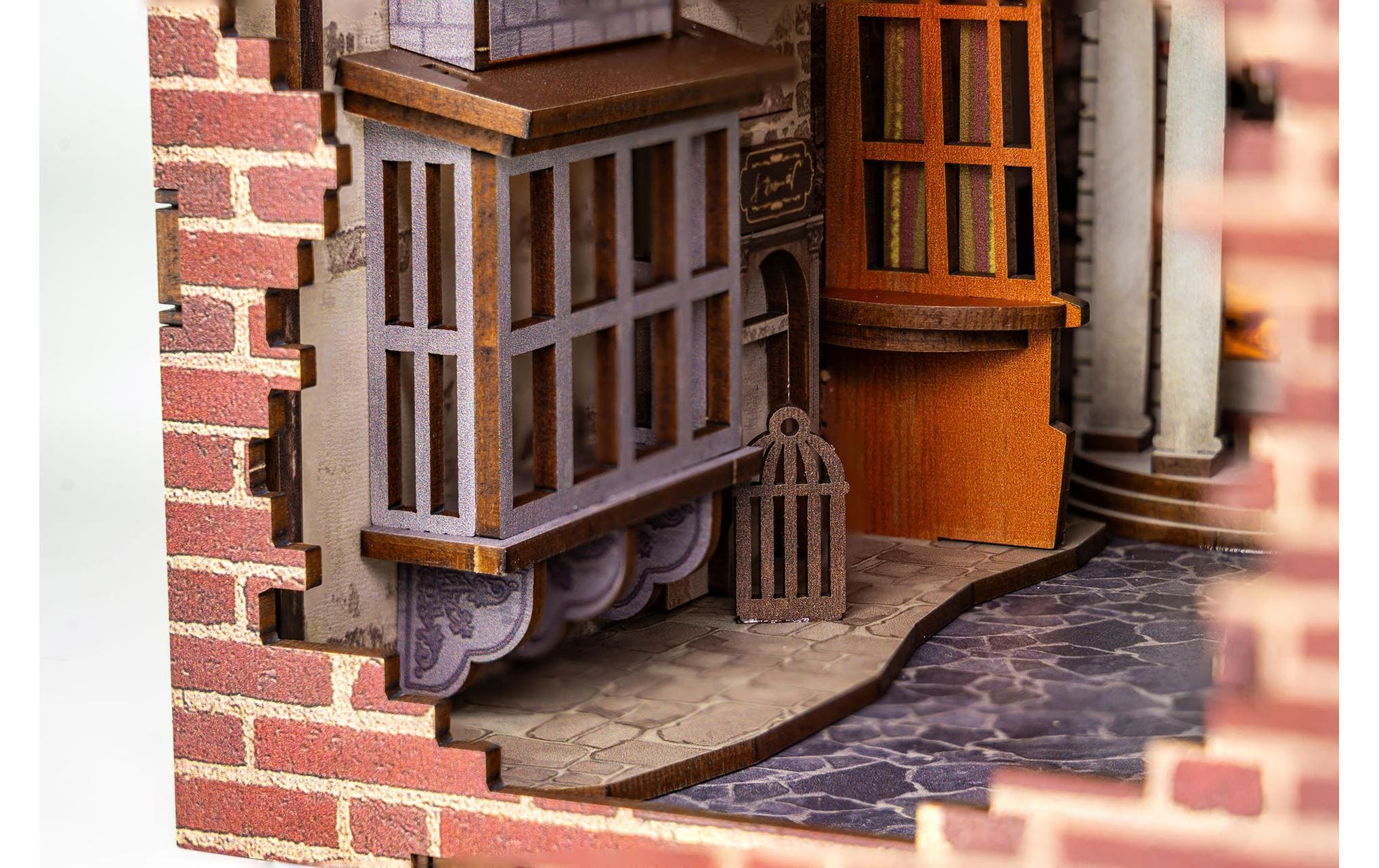 Bausatz Diagon Alley Harry PotterHolzbausatz mit LED-Beleuchtung und Berührungssensor