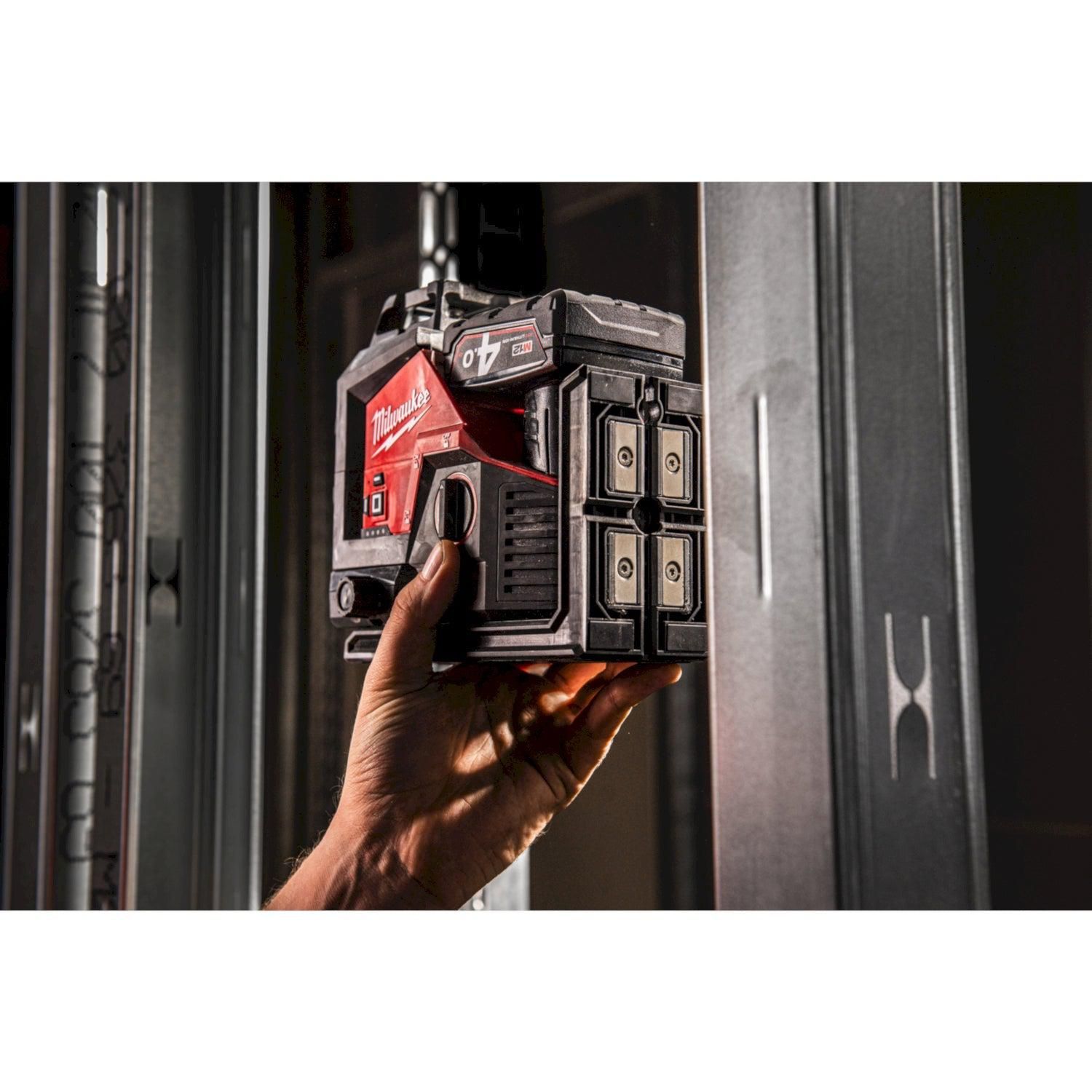 Milwaukee M12 3PLKIT-401P Accu kruislijnlaser 3x360° groen   laserdetector   statief 12V 4.0Ah in koffer - 4933478960