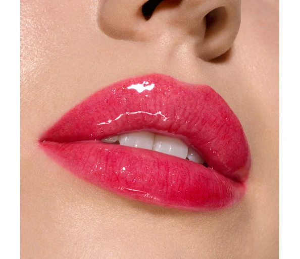 M•A•C Viva Glam Lipglass Air LipglossVIVA KIMMITMENT