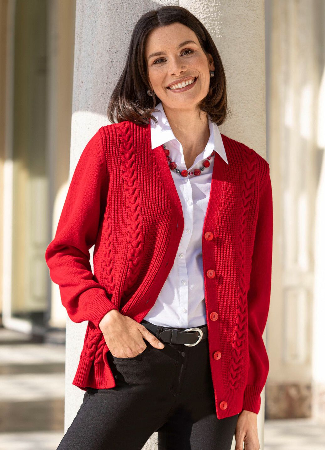 Strickjacke in Strukturmix