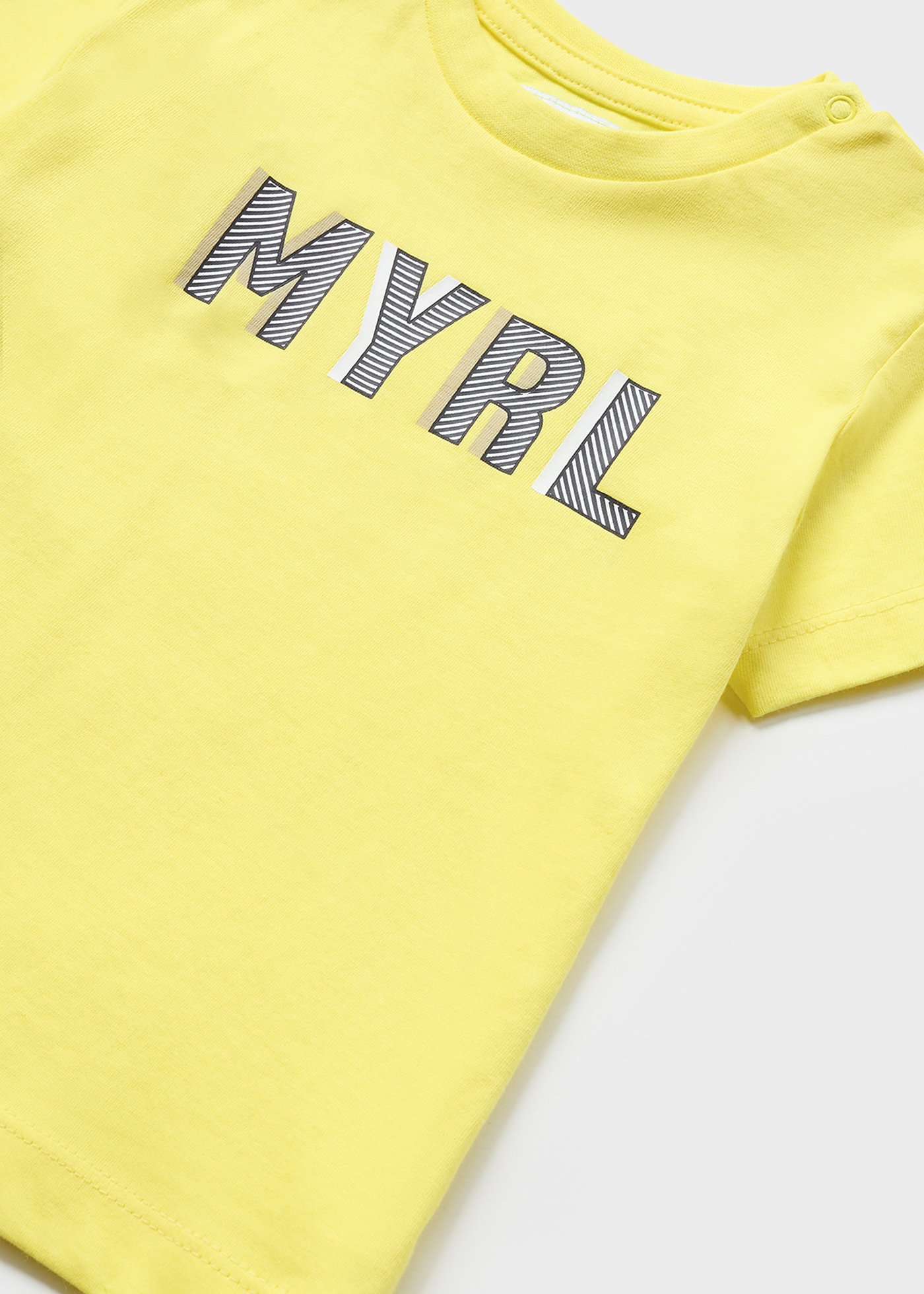camiseta básica para bebê
