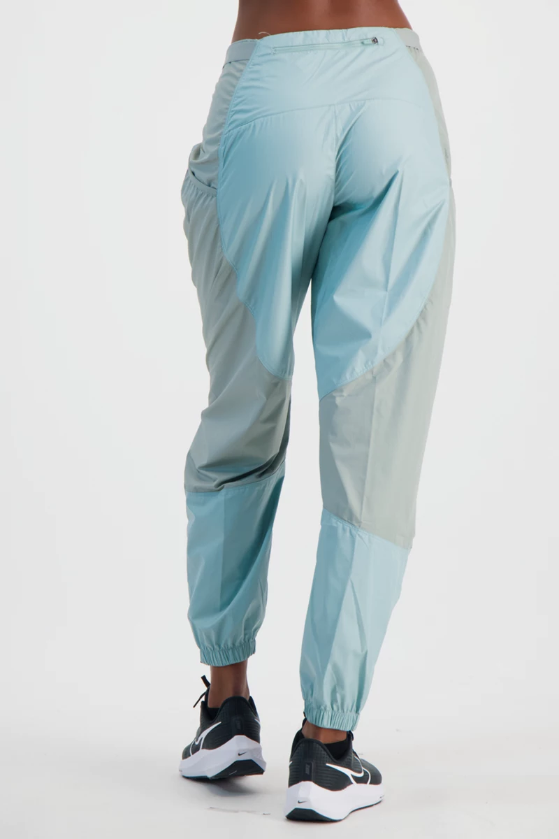 Nike Club Fleece Trail Damen Laufhose