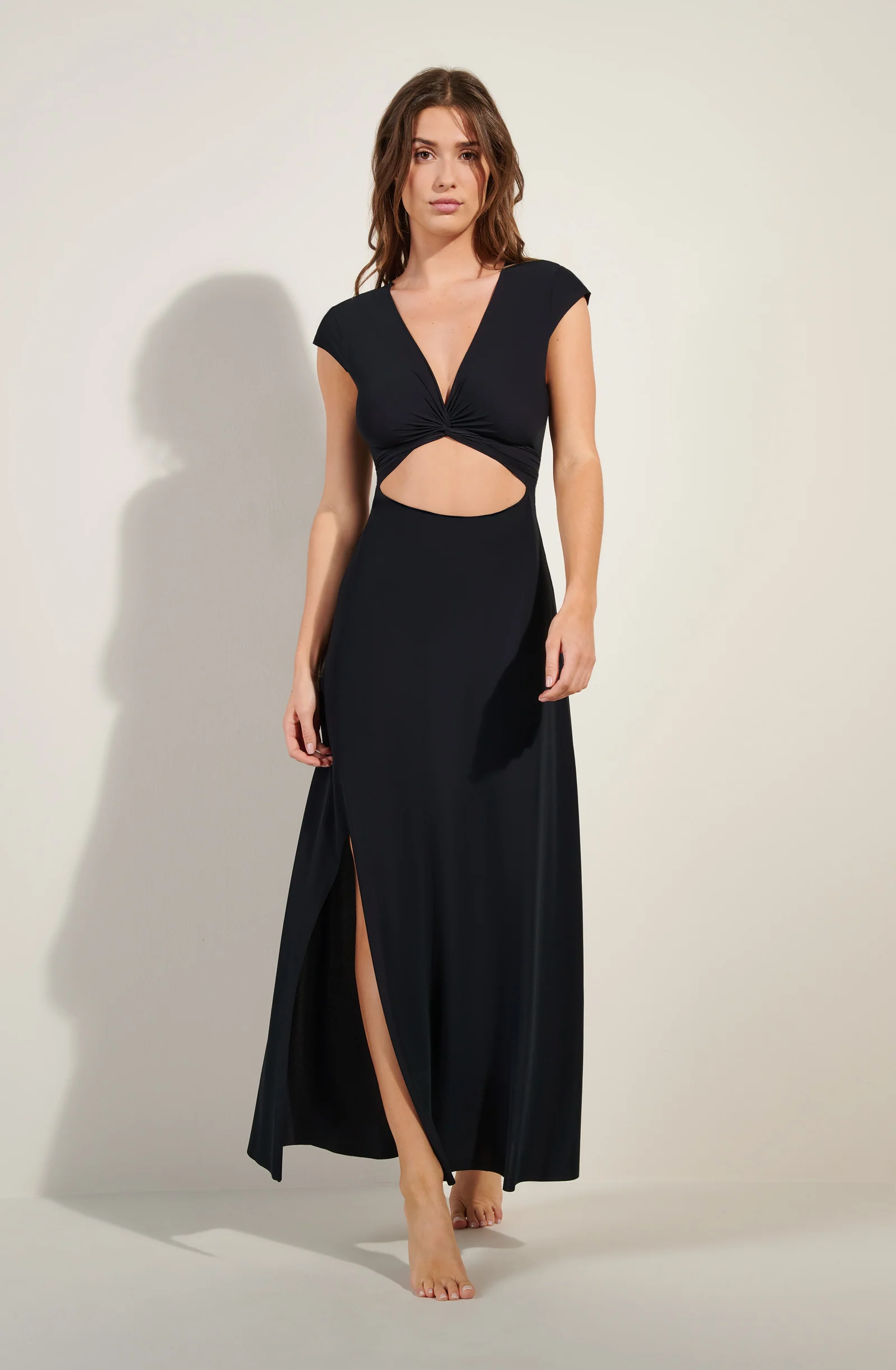 kolil Robe longue noire découpe cropped Noir