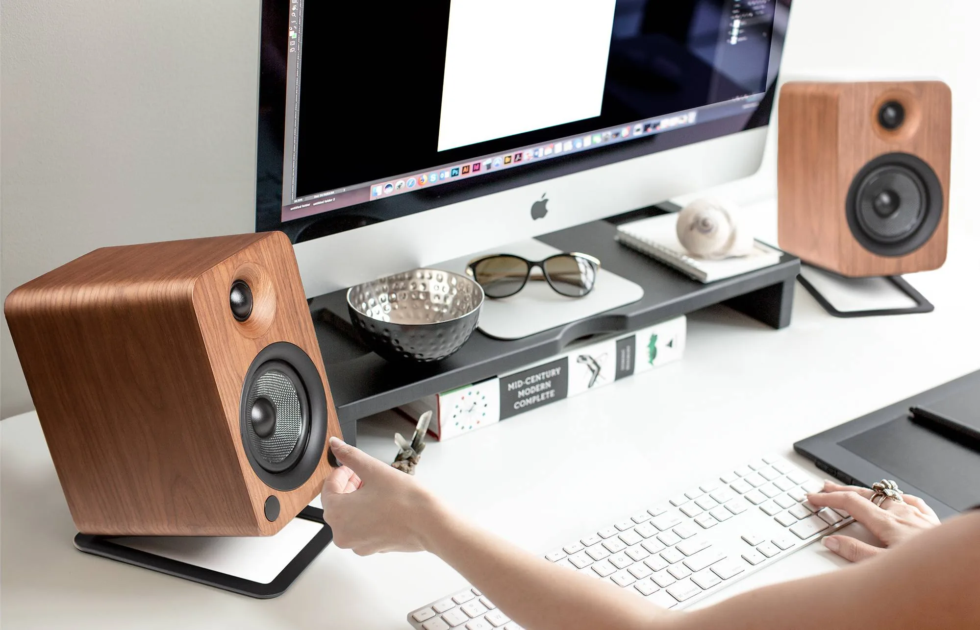 Kanto YU4 Noyer (la paire) Enceintes sans fil hi-fi