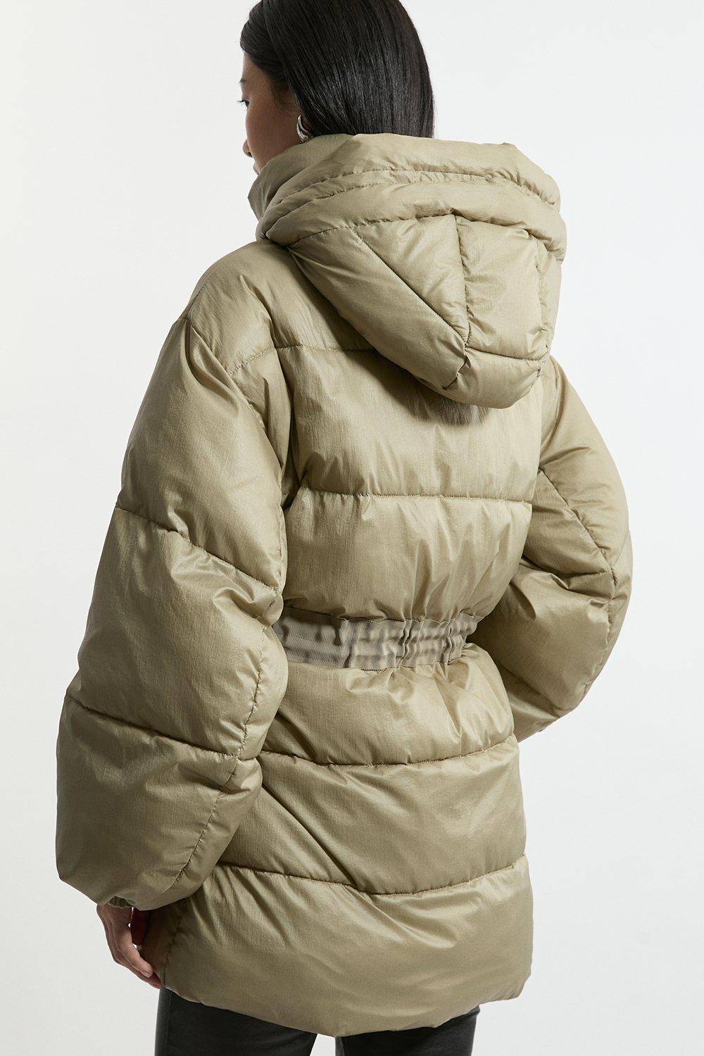 KarenMillen Veste Matelassée à Casynthétiqueche avec Cordon de Serrage à la Taille et Poignets Côtelés