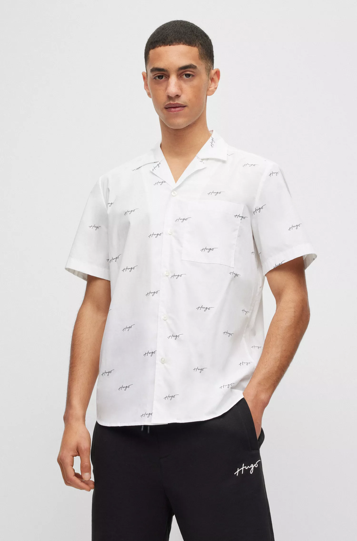 Camisa HUGO vermelha de modelagem relaxada em popeline de algodão estampado.