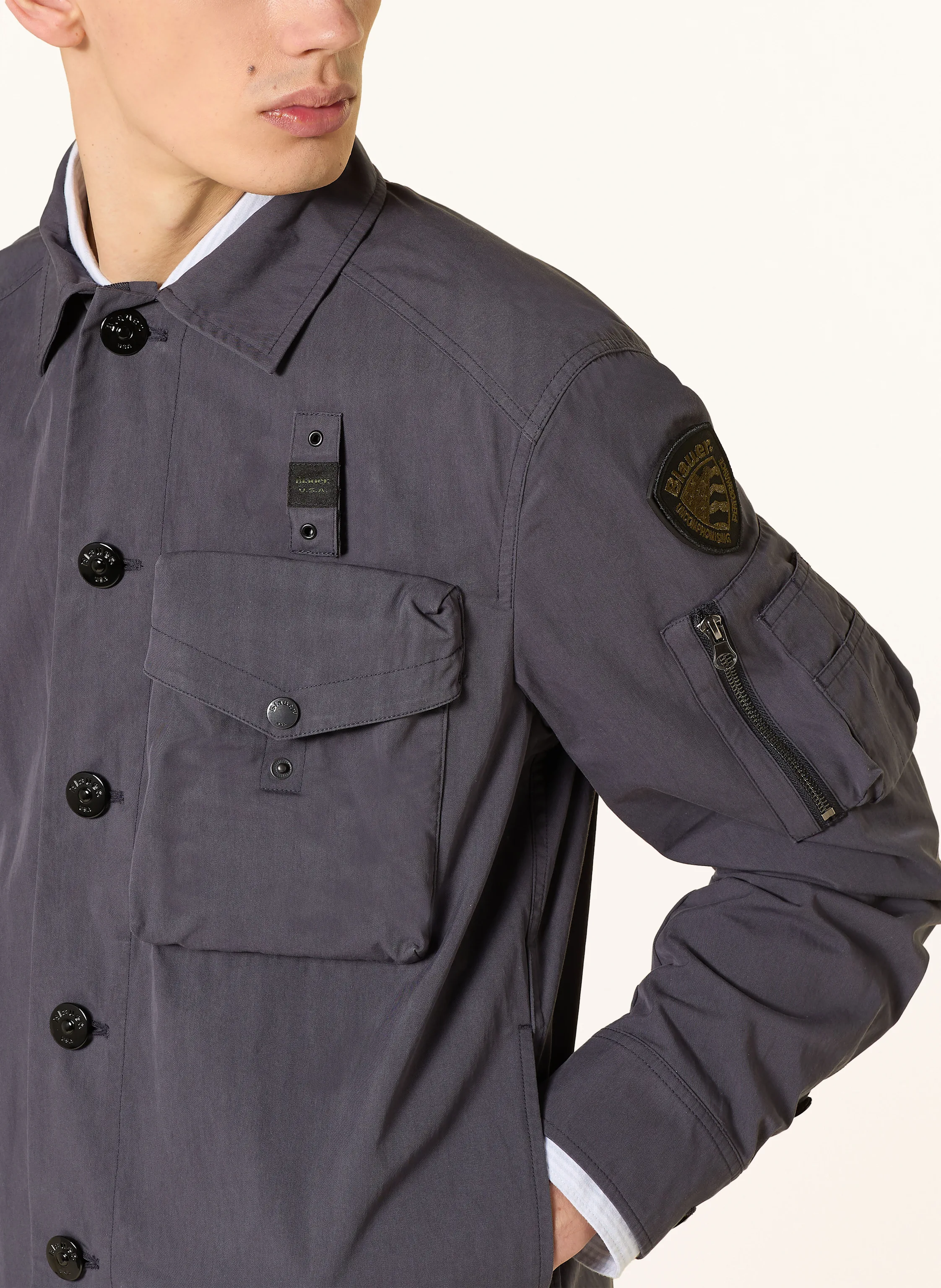 Blauer Blouson