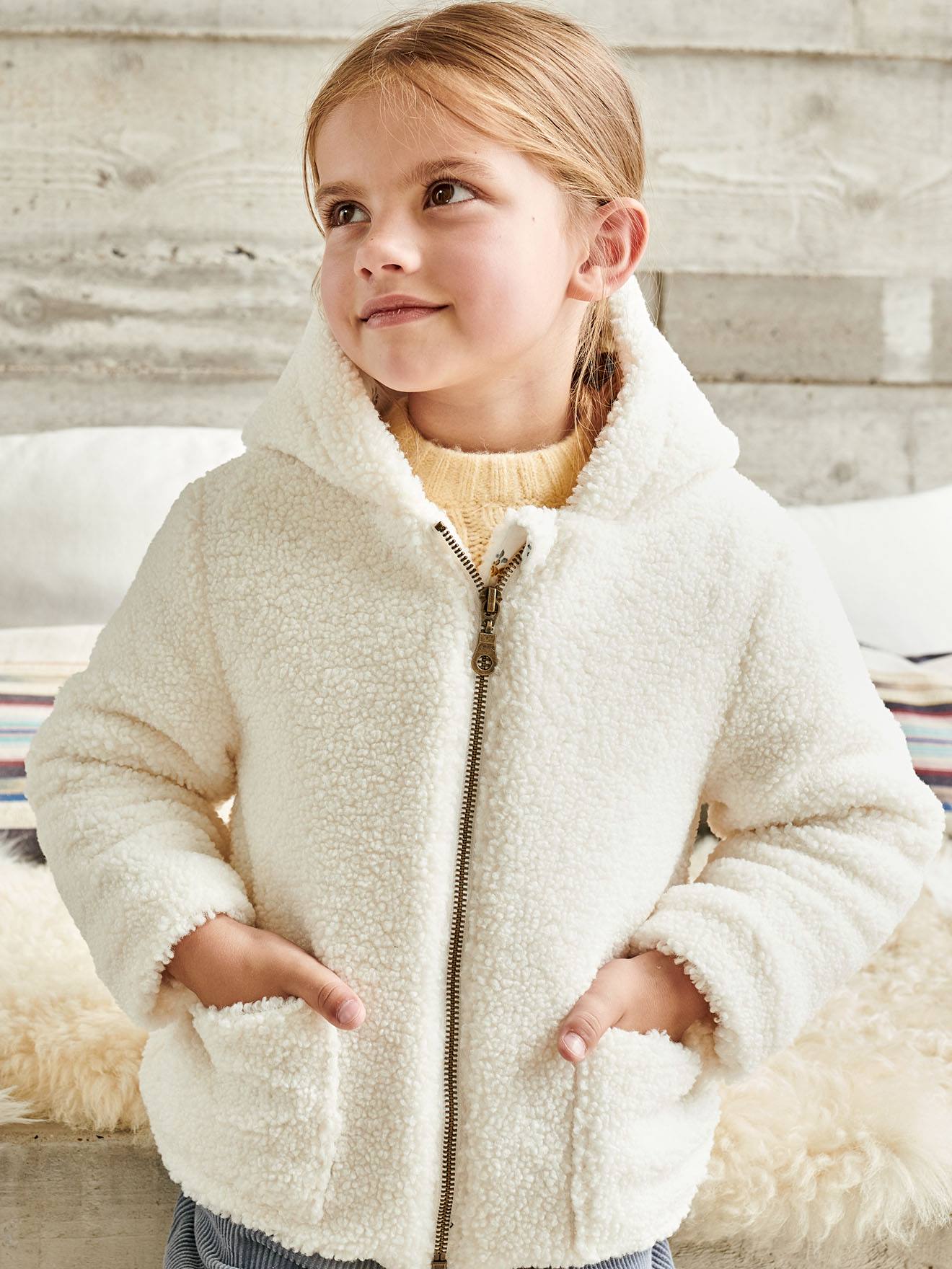 Jaqueta com capuz em sherpa, branca lisa, para meninas.