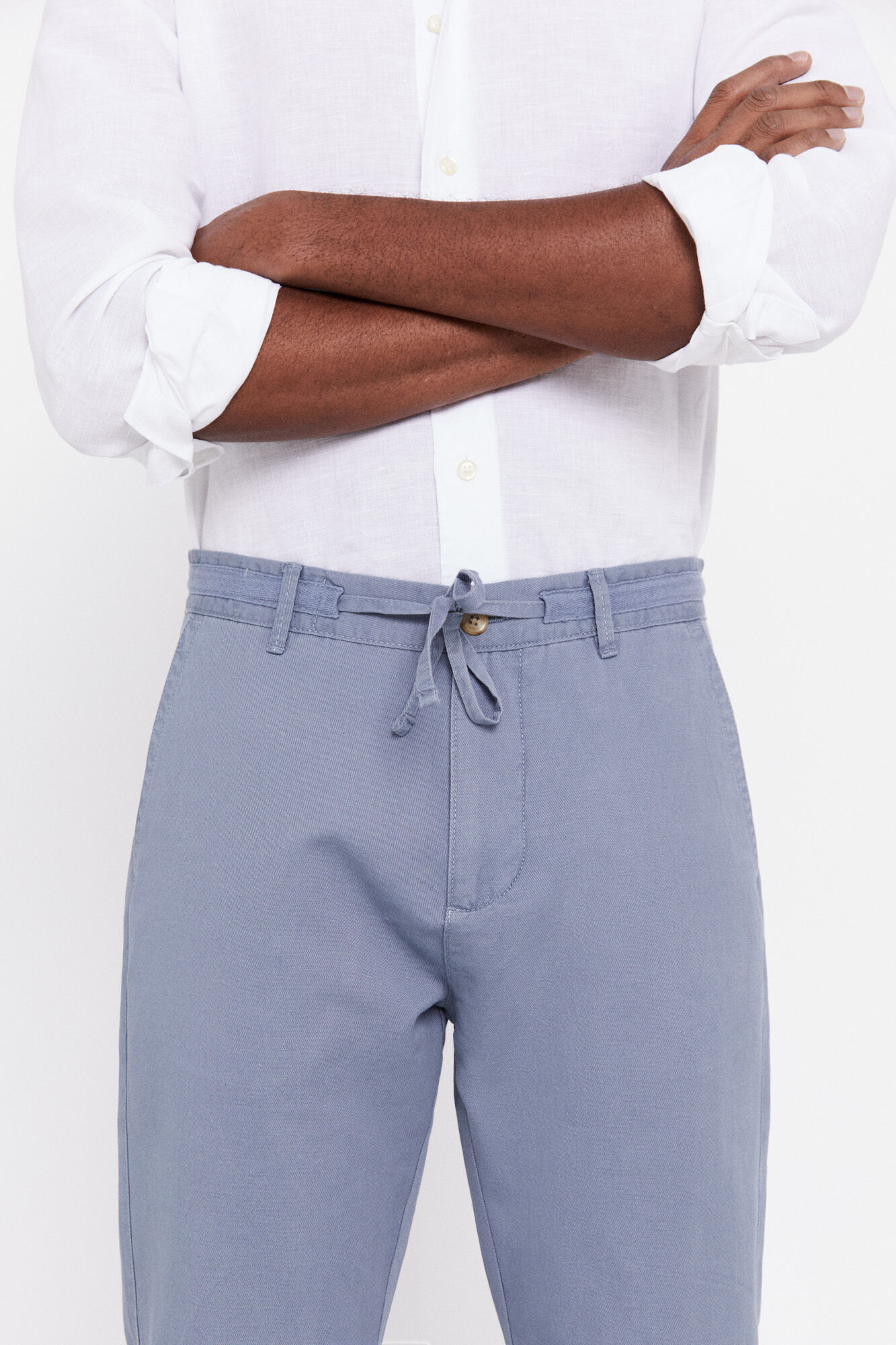 Calça chinesa de corte regular com cordão - Azul