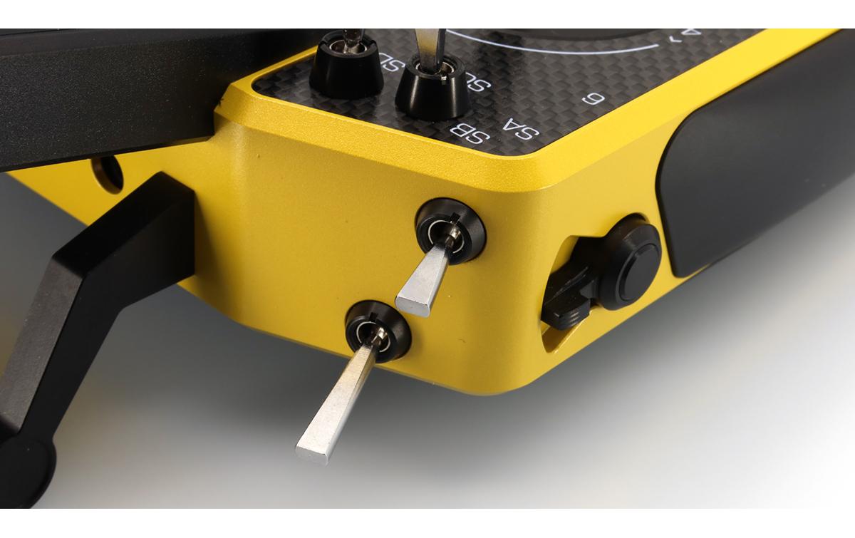 Fernsteuerung DS-16 II Carbon Line Gelb mit R10 Empfänger<br>Professioneller Jeti Duplex 2.4 GHz Sender