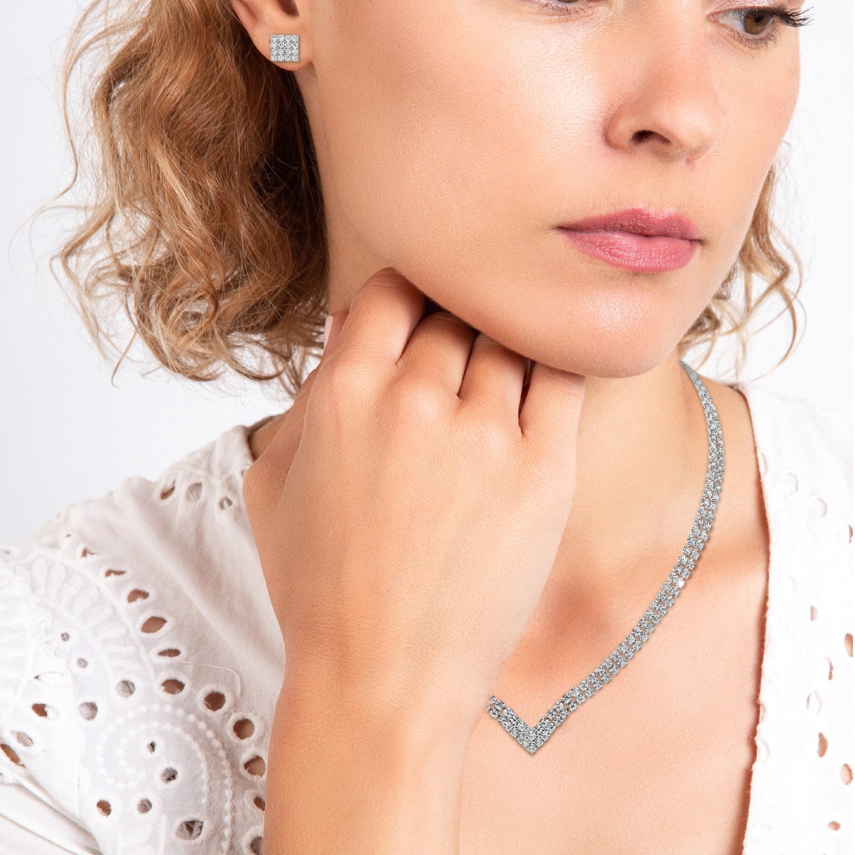 Parure collier et boucles d'oreilles SC Crystal ornée de Cristaux scintillants