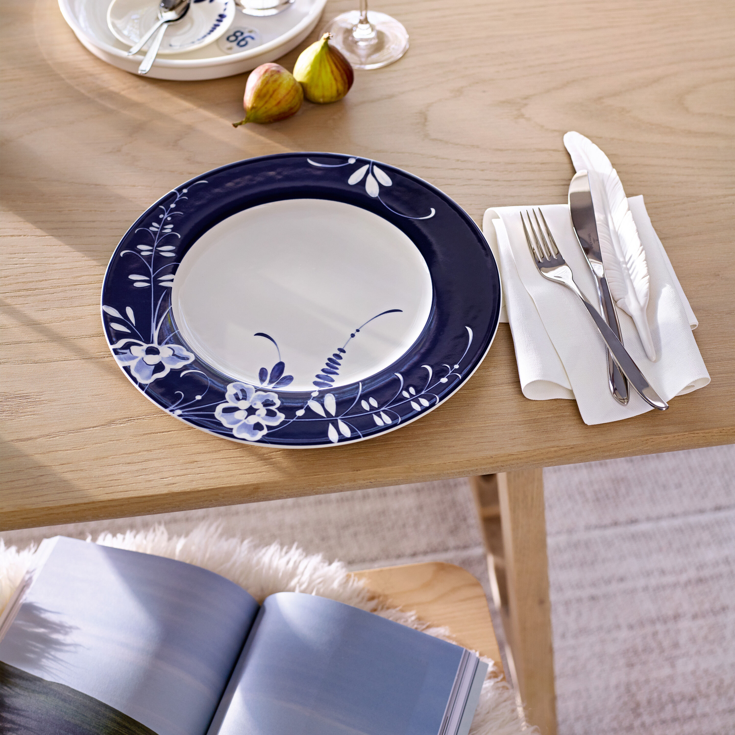 Vieux Luxembourg Charger plate Blue, 12.1'', Premium Porcelain