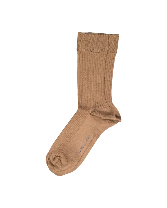 Mrs. Hosiery  Mrs. Silky Ribbed strømper- Dark Chocolate