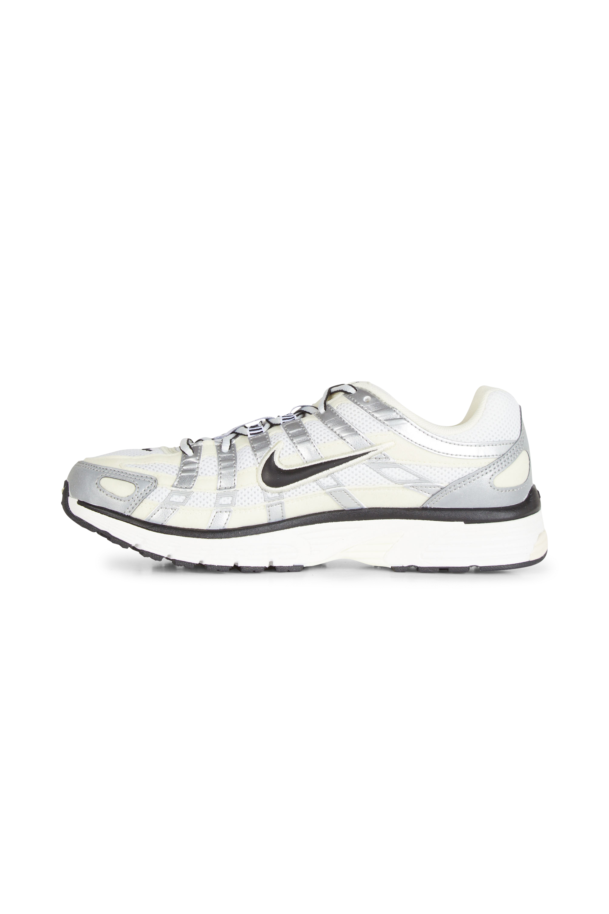 NIKE Baskets basses P6000 100 Beige