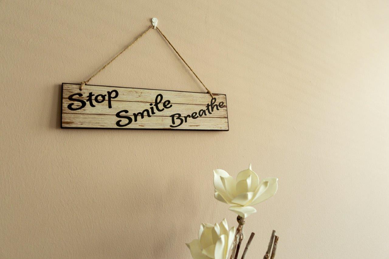 Holzschild - Stop Smile Breathe - 40x10 cm