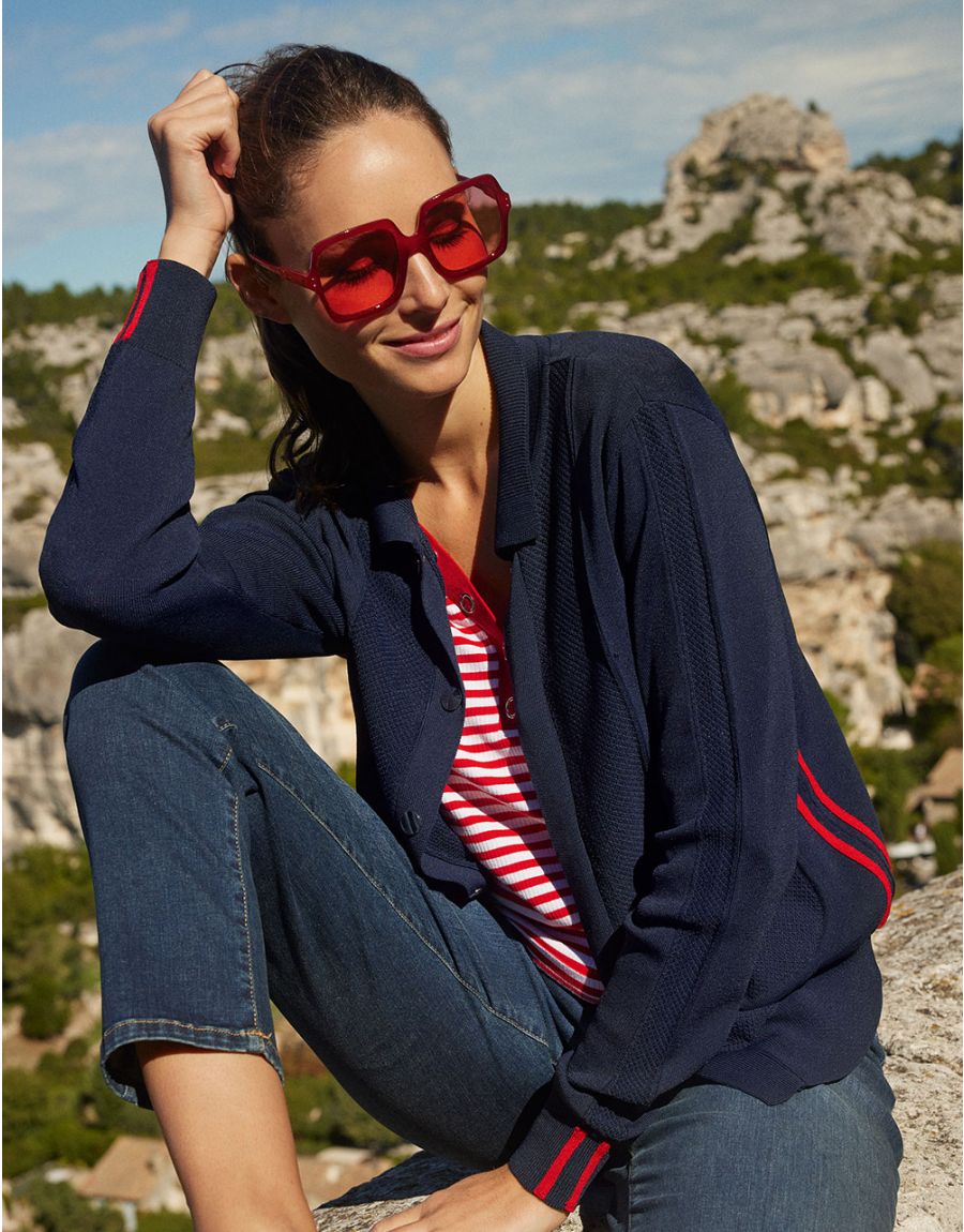 T-shirt rayé rouge col V