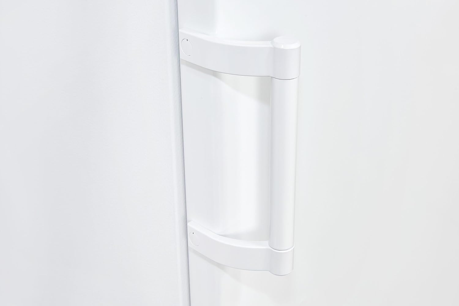 Exquisit Gefrierschrank GS81-H-010E weiss | Tiefkühlschrank | 85 Liter Volumen | Türanschlag wechselbar | Standgerät |