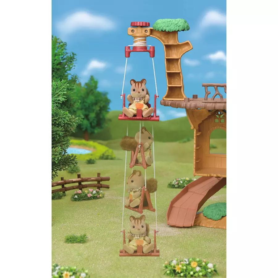 Sylvanian Families® Abenteuer Baumhaus mit Camping Ausrüstung Geschenkset