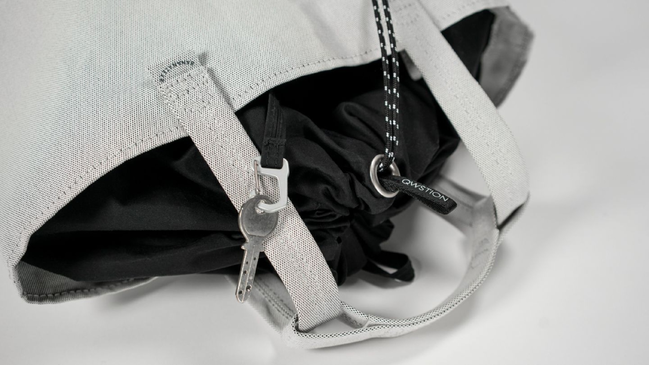 Qwstion Bananatex Tote Bag Medium Gravel Raven