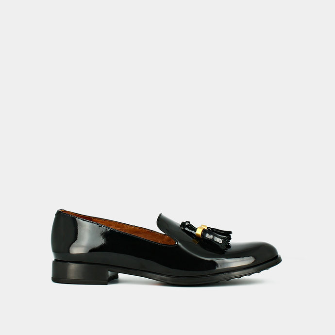 Mocassins à talons plats et bouts ronds  en cuir vernis noir et or