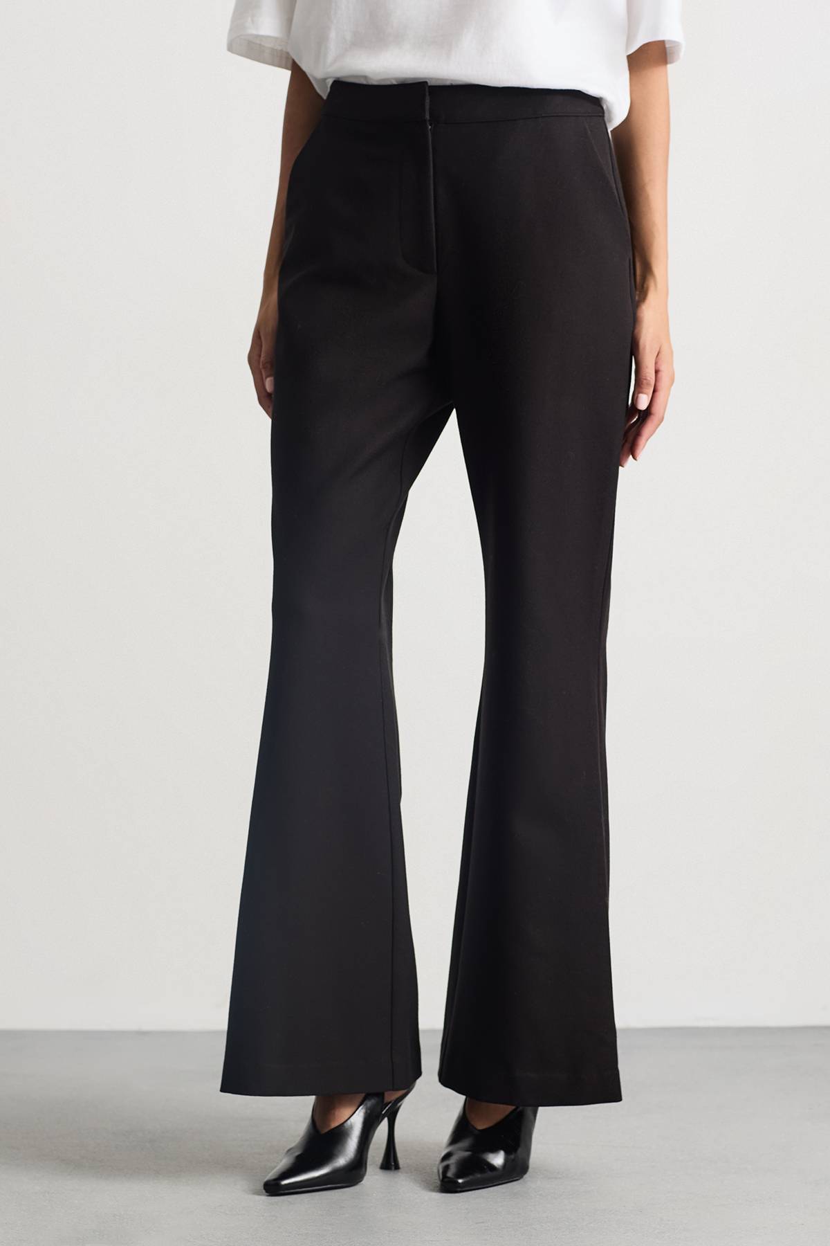 Warehouse Pantalon Tailleur Premium Skinny à Patte d'Éléphant