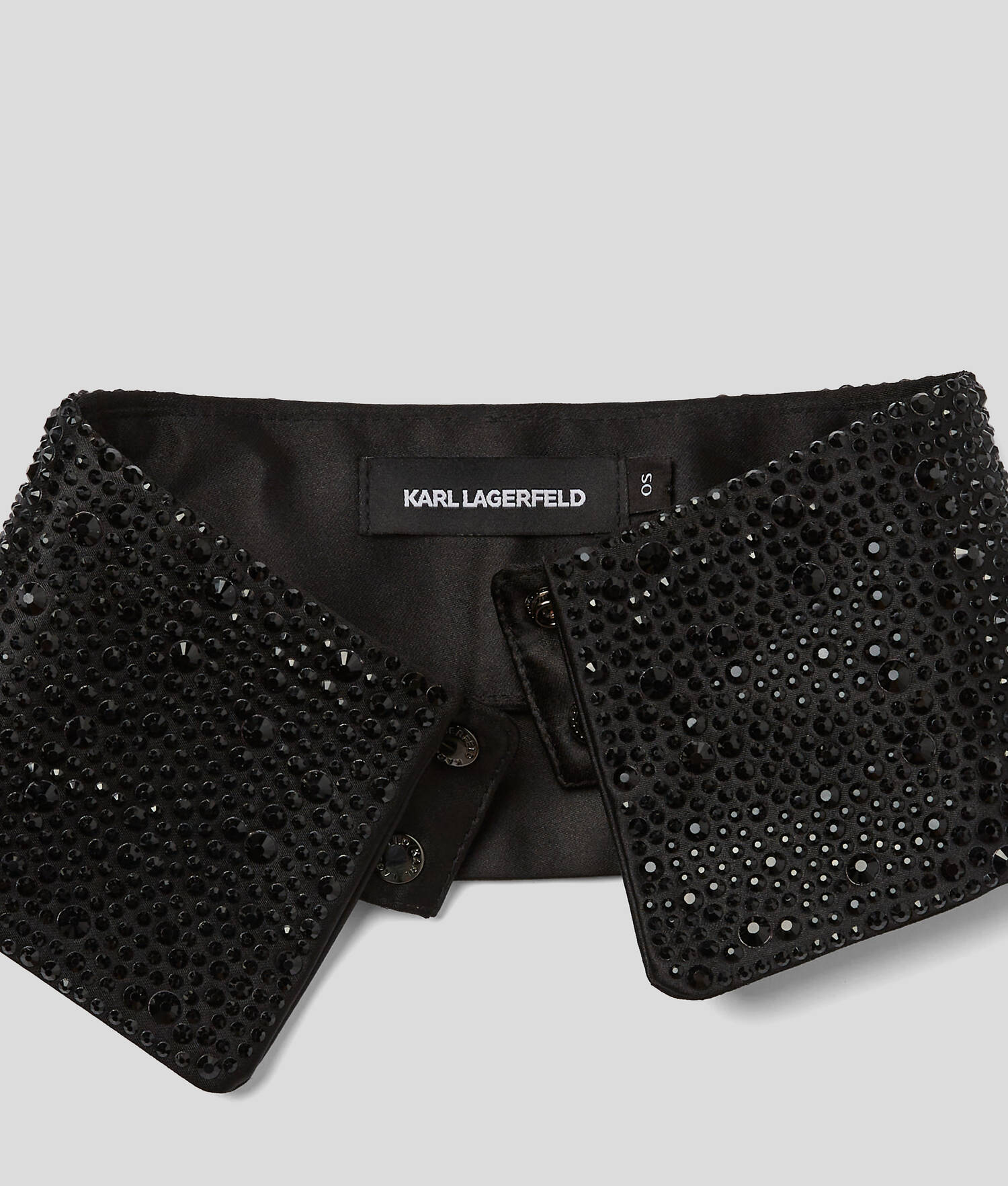 COL EN STRASS SÉLECTIONNÉ PAR HUN KIM - Embellissement noir