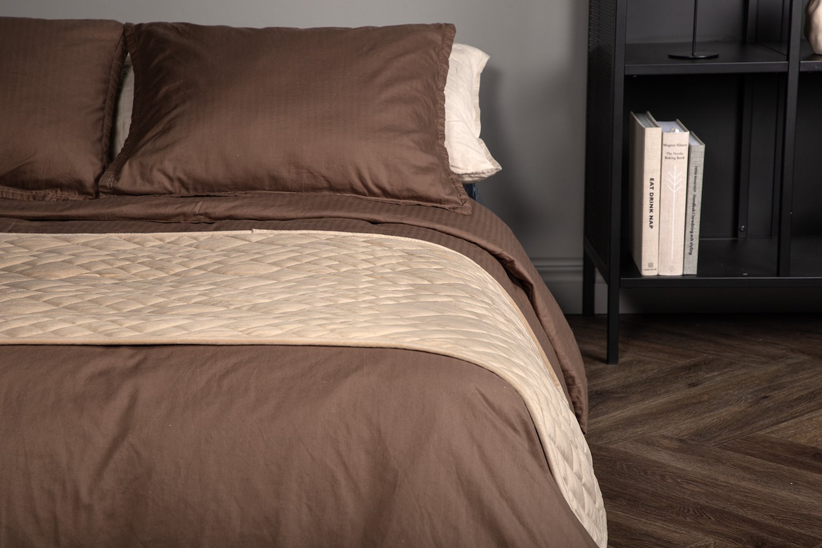 Jilly sengeteppe 260x80cm, beige