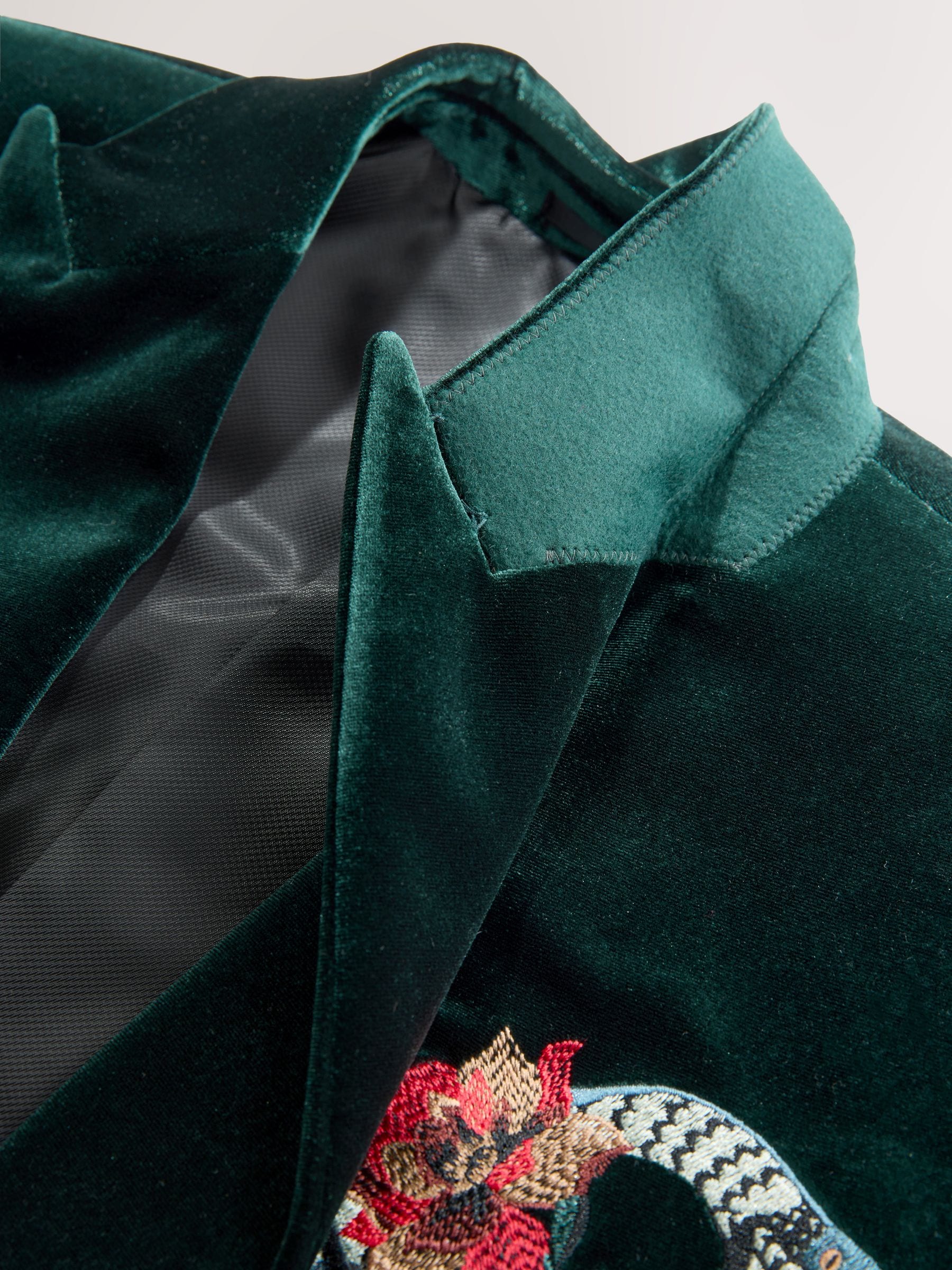 Groen slangenmotief - Embroidered Velvet Blazer