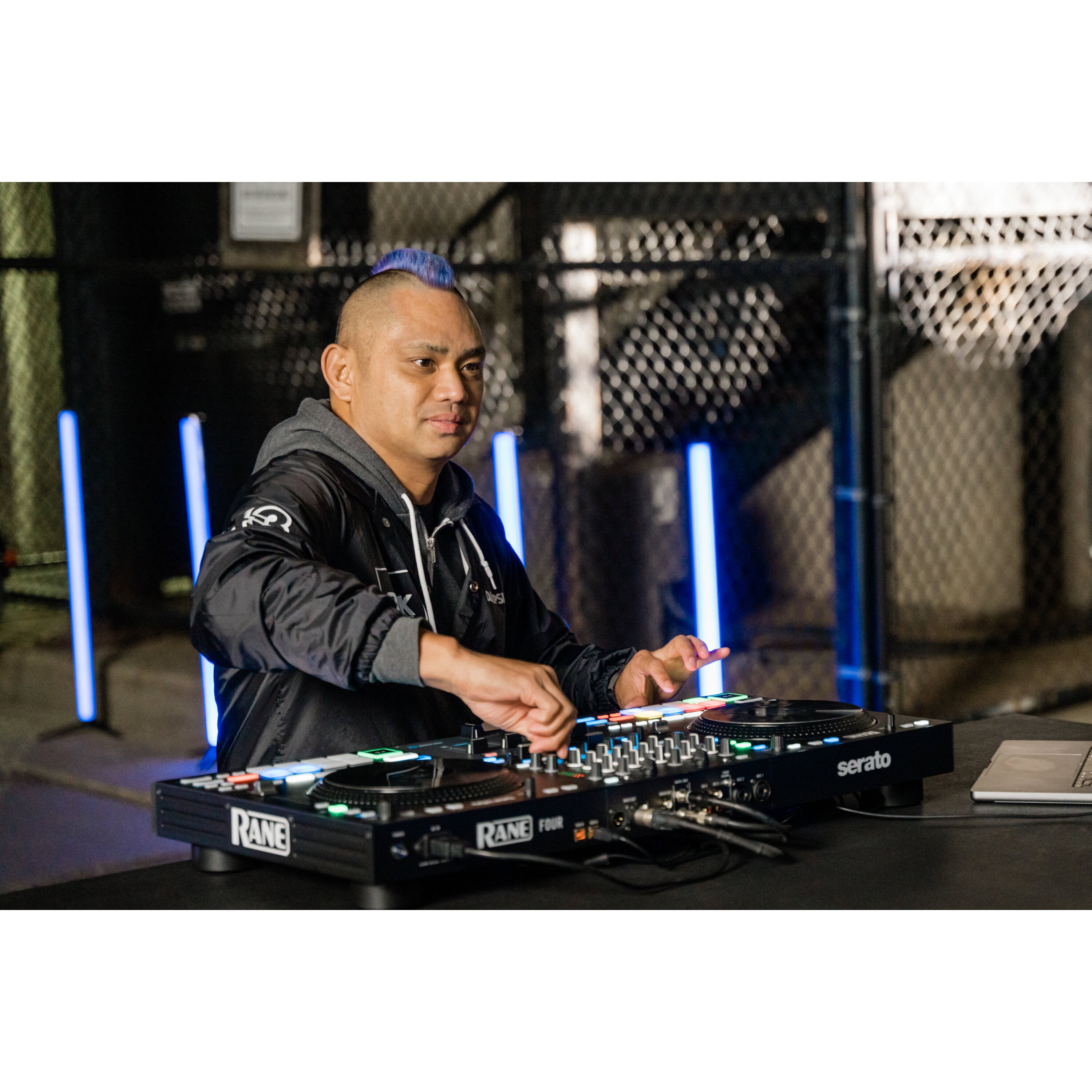 RANE DJ FOUR 4-kanaals DJ-controller