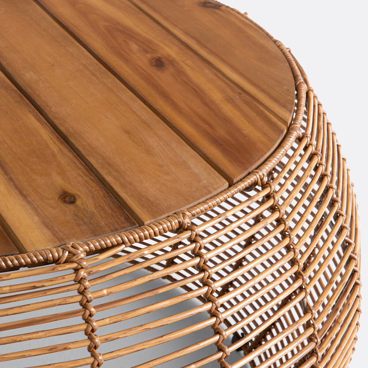 LA REDOUTE INTERIEURS<br>Mesa de centro redonda em resina e acácia Madalina