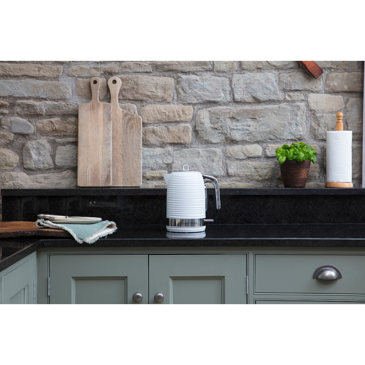 Russell Hobbs vannkoker RH2436070 (hvit)
