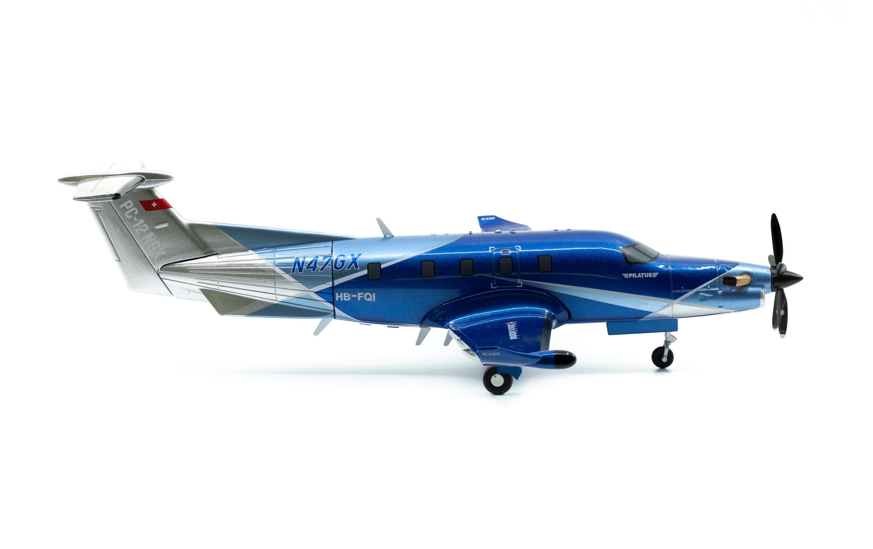 Pilatus PC-12 NGX HB-FQI 1:72Turboprop-Mehrzweckflugzeug Modellbausatz