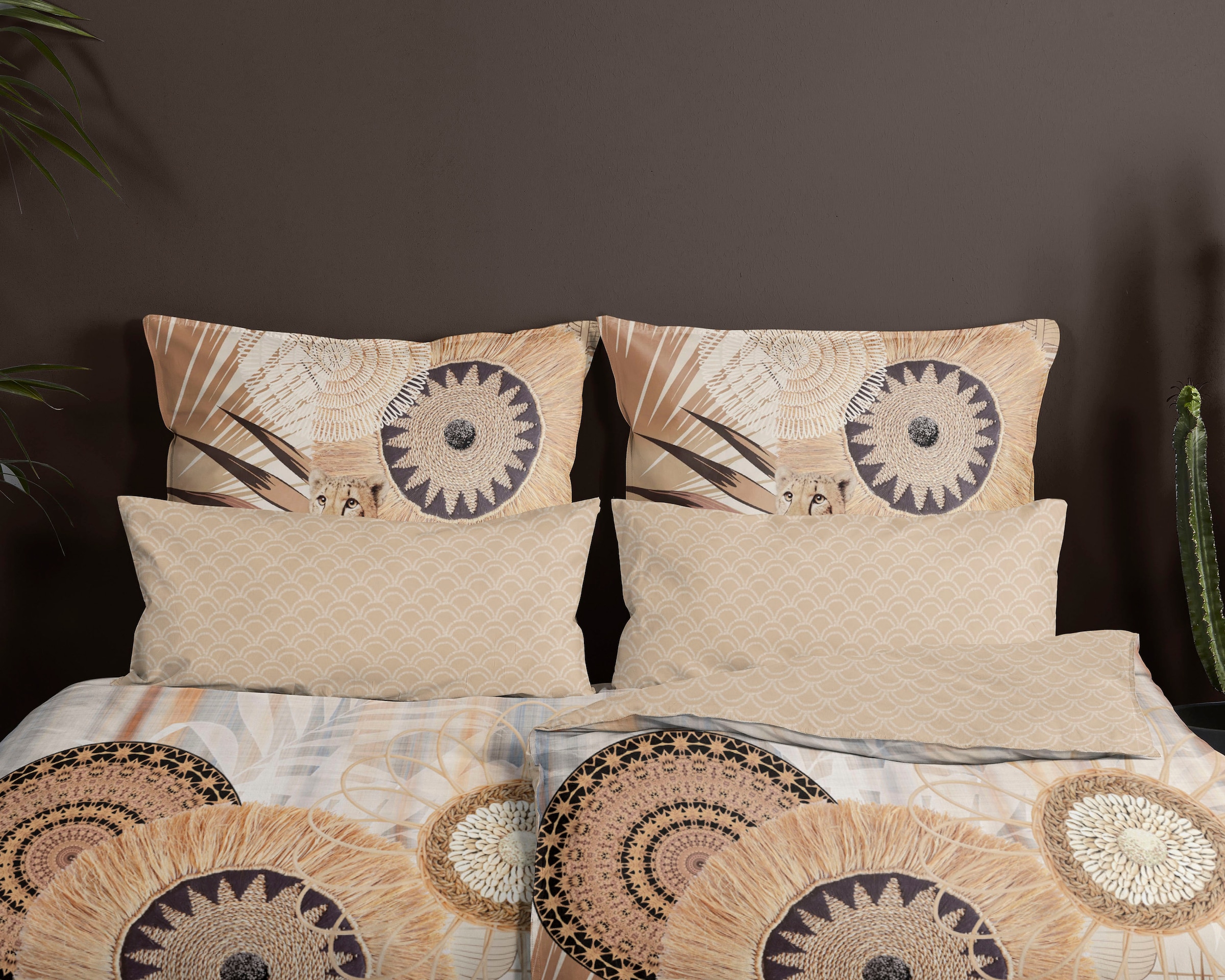 hip Wendebettwäsche »Raeni« 2 Stk. tlg. Mako-Satin, 135x200, Reissverschluss, Wendeoptik, Mandala, Leopard Sand