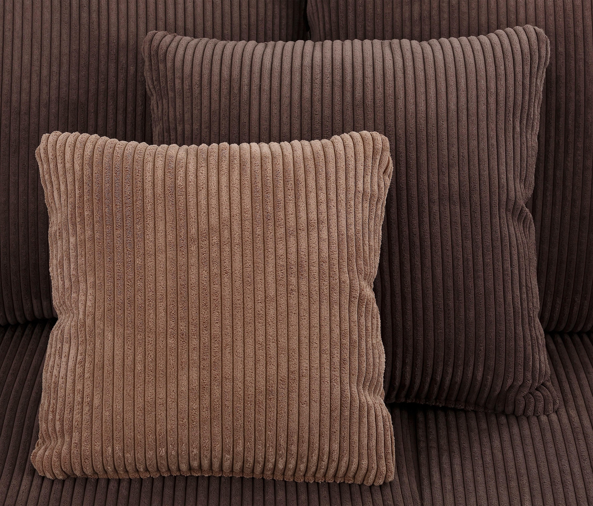 Home affaire Big-Sofa »King Henry Mega Sofa, viel Platz, Breite 242cm, Federkern« in legerer Polsterung und vielen losen Kissen