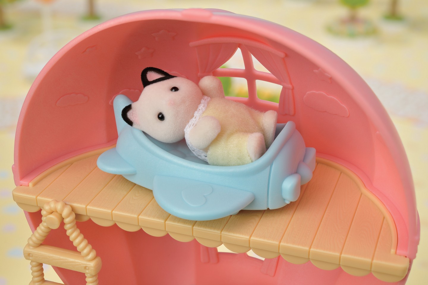 Sylvanian Families - Baby Ballon Legehus med figur (5527)
