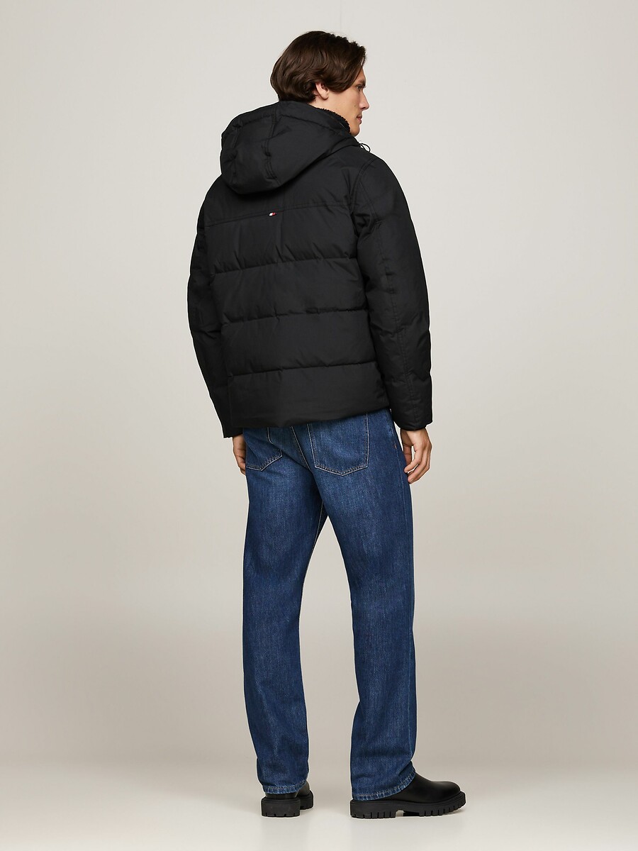 TOMMY HILFIGER<br>Parka curta, repelente à água e isolante
