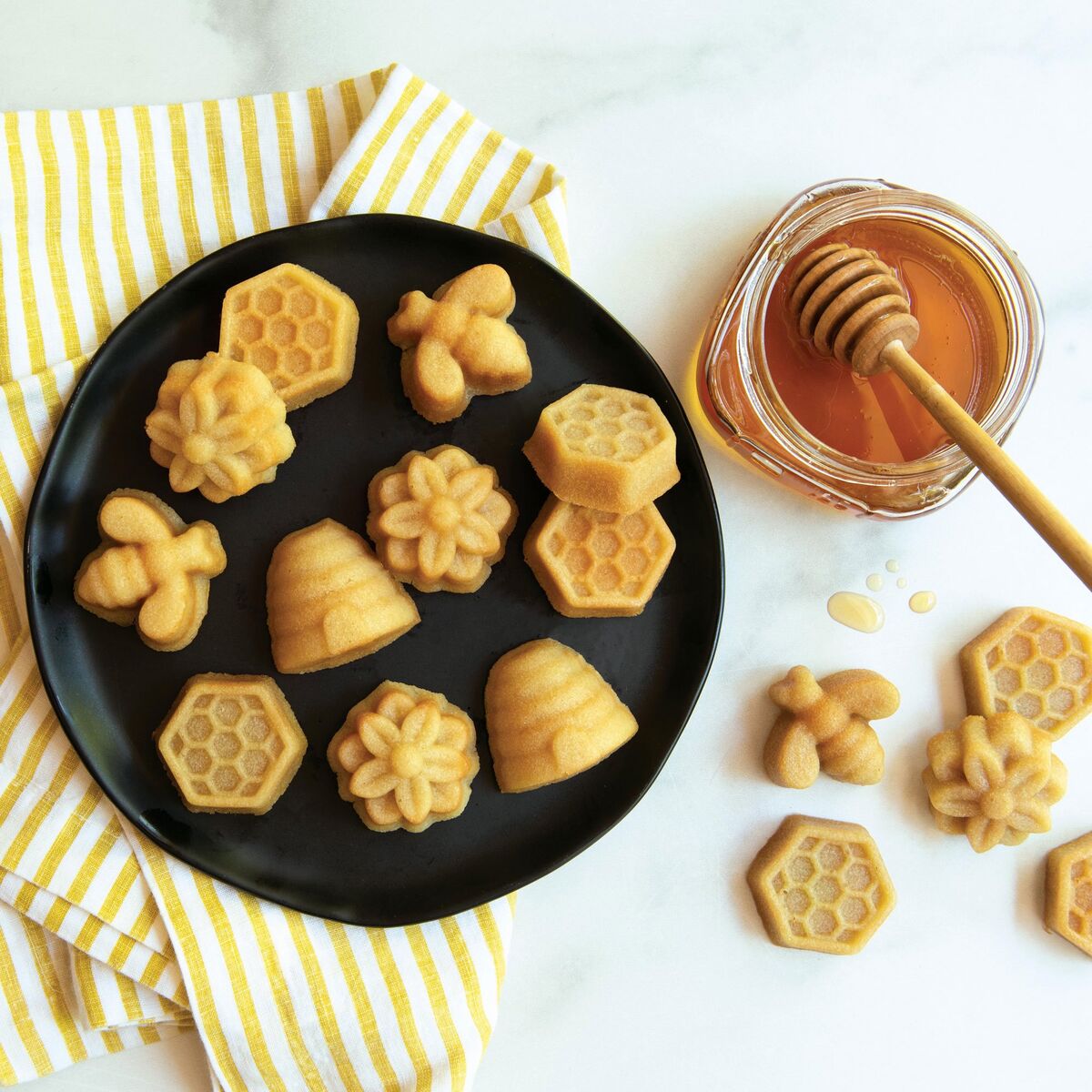 Busy Bee bakeform