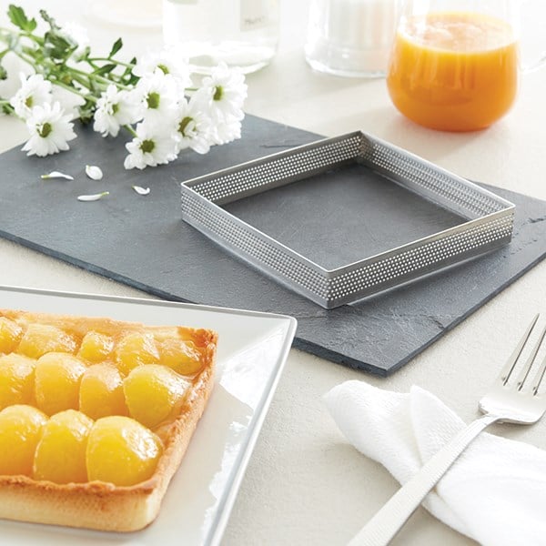 Lot de 2 cercles à tarte perforés en inox carré 12 et 20 cm Mathon
