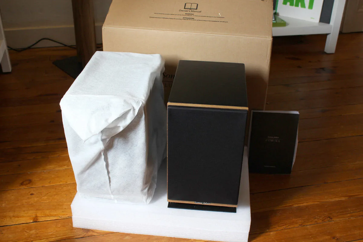 Sonus Faber Lumina II Noyer (la paire) Enceintes bibliothèque