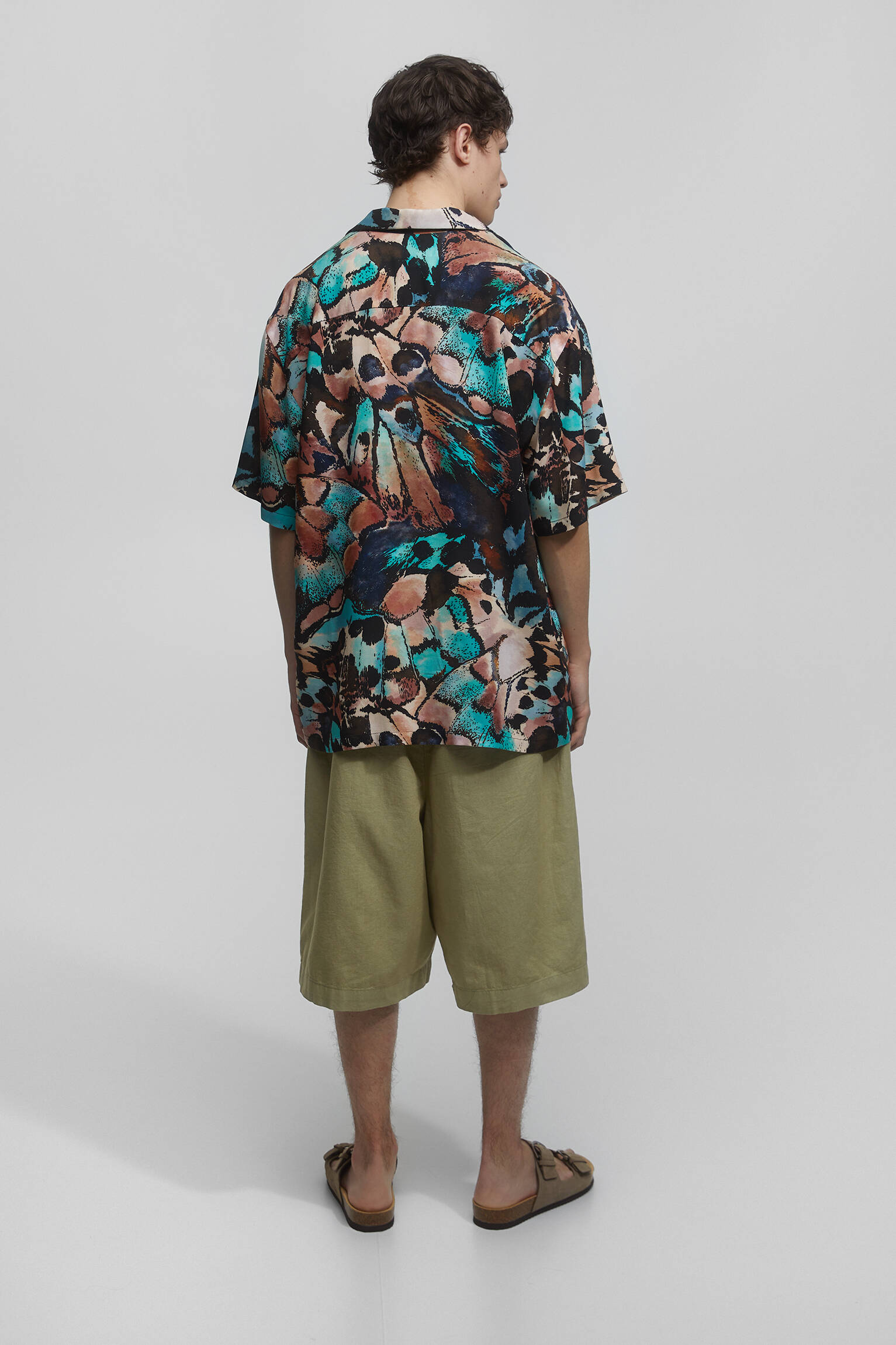 CAMISA ESTAMPADA DE MANGA CURTA - TURQUESA