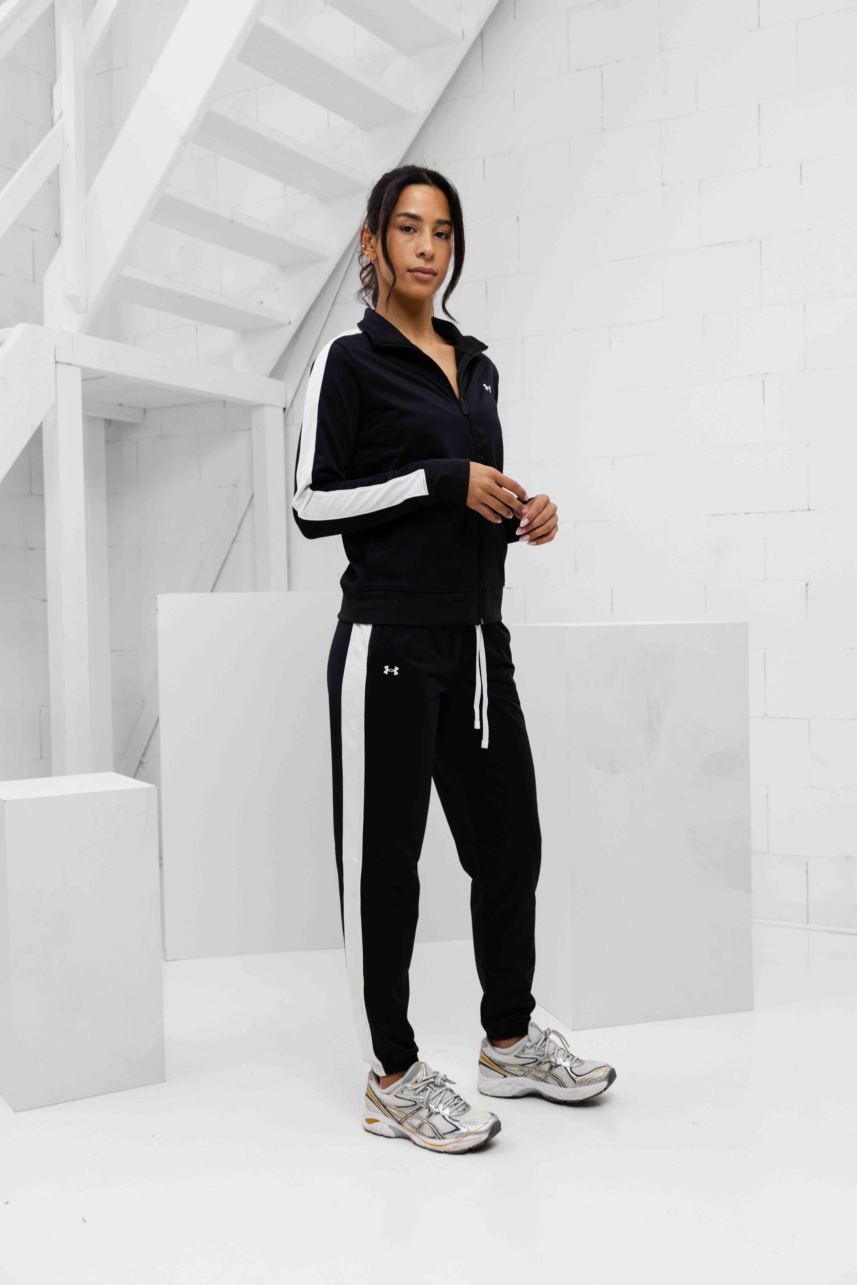 Under Armour Tricot Trainingspak Dames Zwart