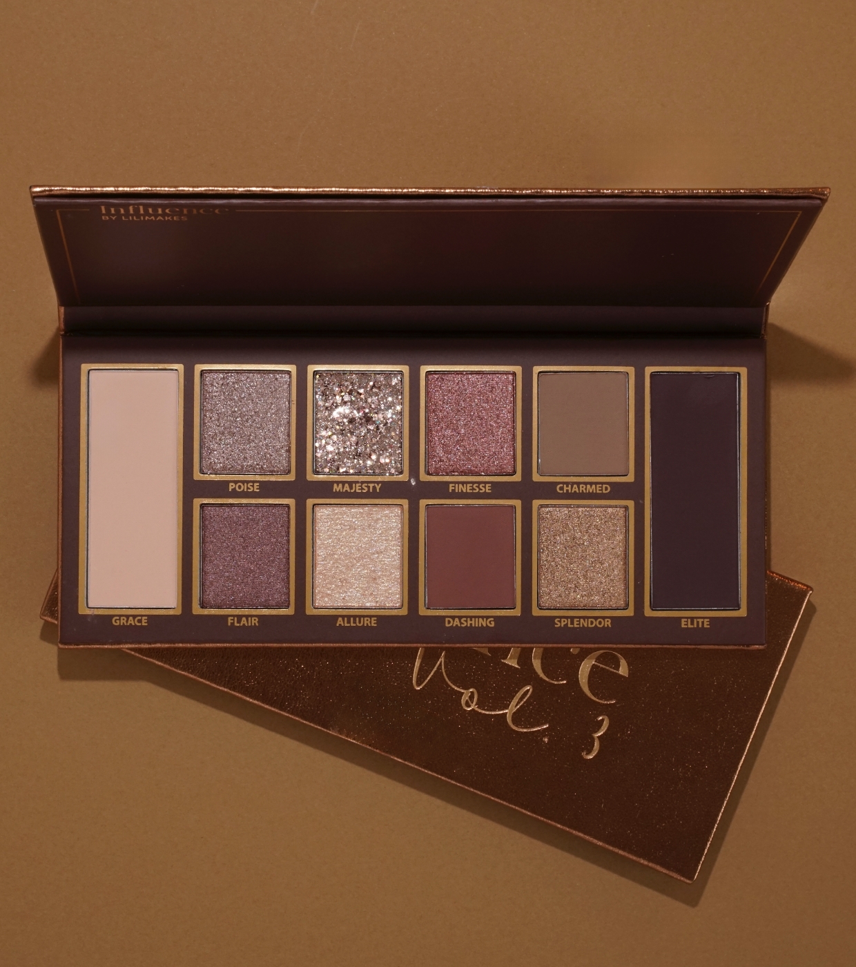 CORAZONA - Influence Collection by Lilimakes - Paleta de Sombras - Vol. 3