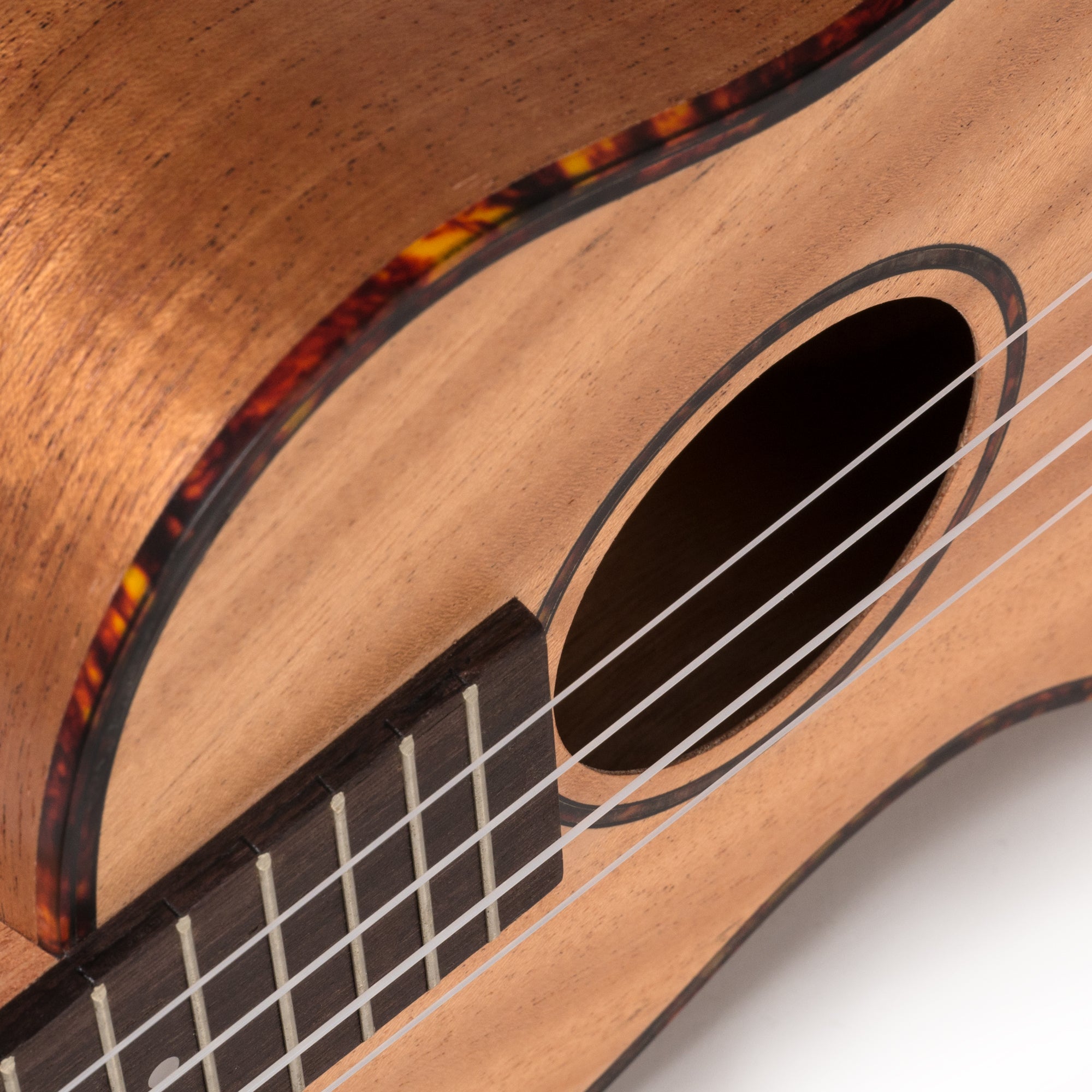 Cascha HH 2048 premium tenor ukelele met tas en plectra