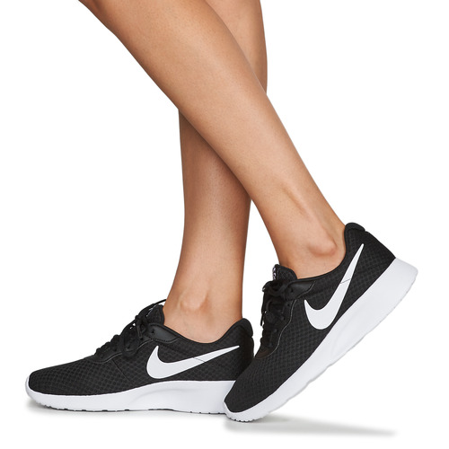 Nike - NIKE TANJUN - Noir / Blanc