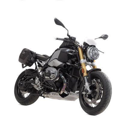 Sacoches cavalières SW-MOTECH LEGEND BLACK (2 x 9.8 litres) AVEC SUPPORT - Noir
